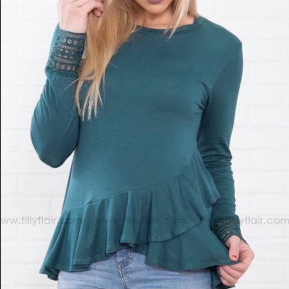 Filly Flair Turquoise Ruffled Blouse Size Small